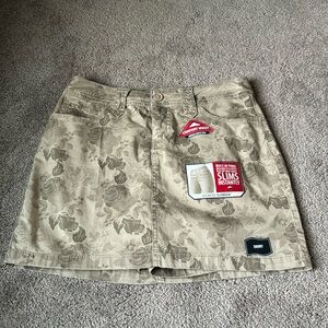 St John’s Bay Neutral Camo Skort SIZE 4P